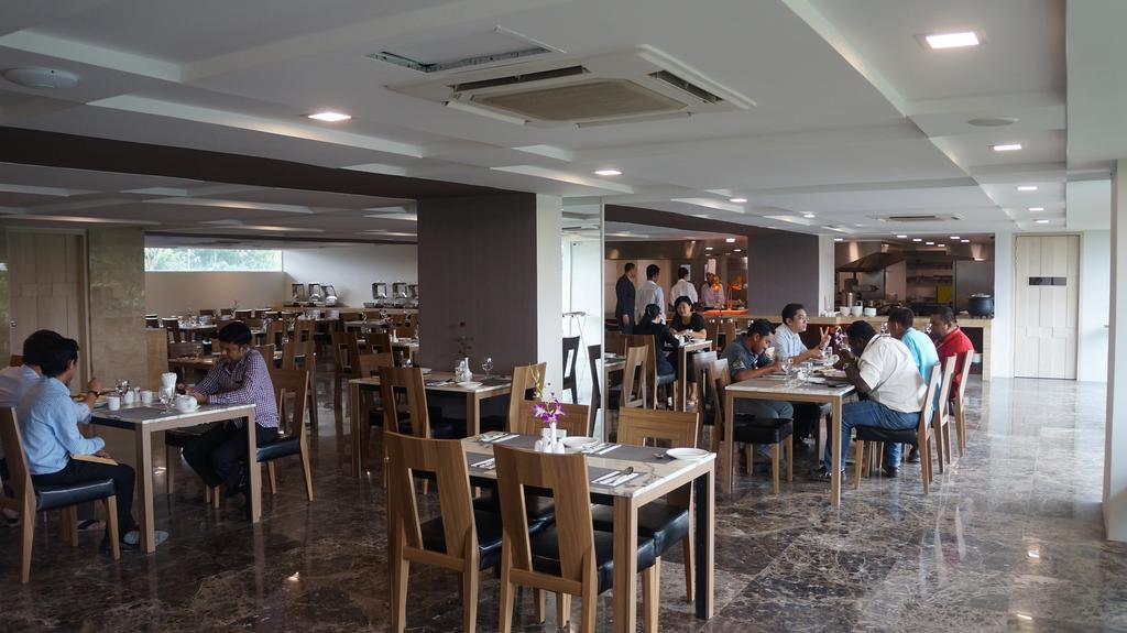 Hotel Parami Yangon Esterno foto